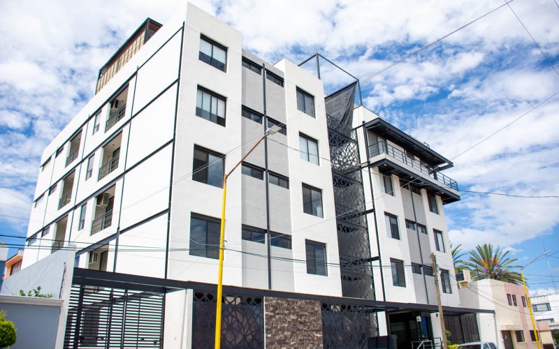 TORRE JOYA DURANGO
Torre de departamentos de lujo en donde se desarrolló desde su cimentación hasta su arquitectura.